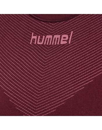 HUMMEL FIRST SEAMLESS JERSEY L/S W / Nahtlose Verarbeitung und körperbetontes Design